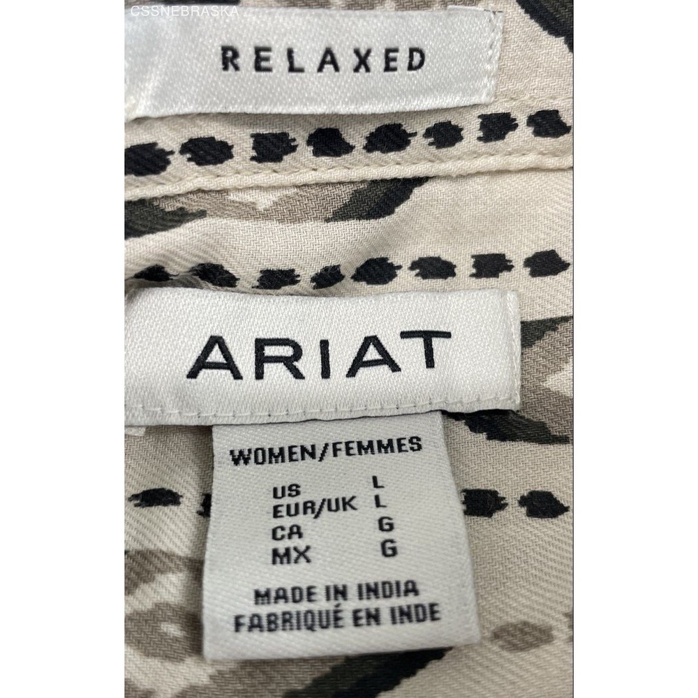 Ariat Women's Relaxed Fit Southwestern Geometric Print Button Down Shirt Sz L - Picture 5 of 10